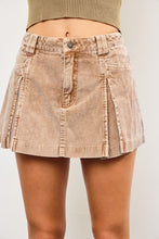 Load image into Gallery viewer, Front Box Pleats Corduroy Mini Skort