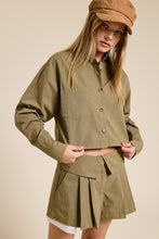 Load image into Gallery viewer, Button Down And Pleated Short Set