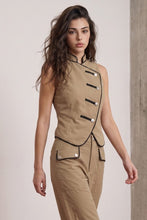 Load image into Gallery viewer, Contrast Pipping Wrap Woven Top