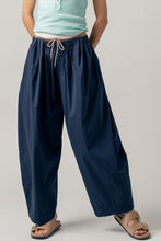 Load image into Gallery viewer, Cocoon Pleated Maxi Pant