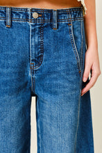 Load image into Gallery viewer, Side Line Bermuda Barrel Shorts