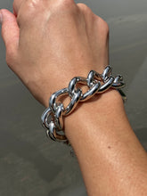 Load image into Gallery viewer, Curb Chain Bracelet
