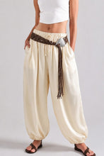 Load image into Gallery viewer, Balloon Crepe Pants
