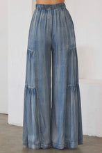 Load image into Gallery viewer, Ruffled Side Washed Denim Wide
