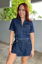 Load image into Gallery viewer, Split Collared Cropped Denim Top
