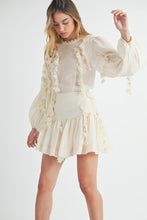 Load image into Gallery viewer, Floral Applique Blouse And Mini Skirt Set
