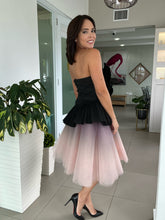 Load image into Gallery viewer, Gradation Ombre Tulle Skirt
