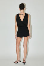 Load image into Gallery viewer, High Low Cropped Tank Top
