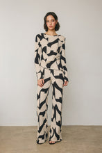Load image into Gallery viewer, Knit Printed Pant
