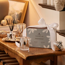 Load image into Gallery viewer, Frasier Fir Candle and Diffuser Gift Set
