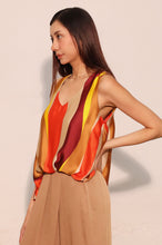 Load image into Gallery viewer, Stripes Front Tucked Top
