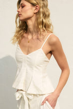 Load image into Gallery viewer, Linen Sleeveless Flared Top
