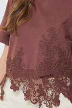 Load image into Gallery viewer, Cotton Blend Lace Hem Cropped Top
