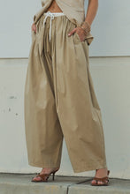 Load image into Gallery viewer, Cocoon Pleated Maxi Pant
