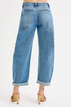 Load image into Gallery viewer, Slouchy Cropped Barrel Jeans With Cuffed Hem
