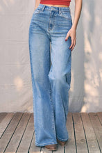 Load image into Gallery viewer, High Rise Essential Wide Leg Jeans
