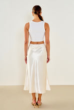 Load image into Gallery viewer, Ribbed Crop Top
