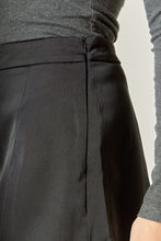 Load image into Gallery viewer, Satin Single Pleat Skort

