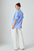 Load image into Gallery viewer, Striped Oversized Shirt
