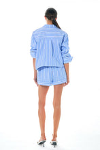 Load image into Gallery viewer, Striped Oversized Shirt
