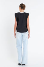 Load image into Gallery viewer, Contrast Neckline Sleeveless Top
