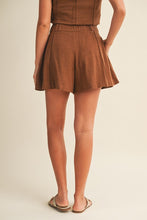 Load image into Gallery viewer, Seamed Pintuck Effect Shorts
