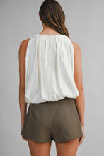 Load image into Gallery viewer, Halter Neck Bubble Hem Blouse
