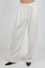 Load image into Gallery viewer, Pleated Trousers with Tapered Leg Opening
