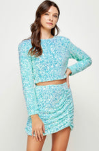 Load image into Gallery viewer, Shoulder Pad Sequin Cropped Top
