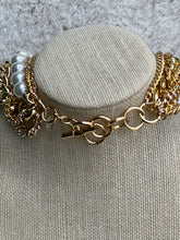 Load image into Gallery viewer, BE Italian Pearls and Gold Chains Choker
