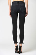 Load image into Gallery viewer, Black Mid Rise Frayed Hen Skinny
