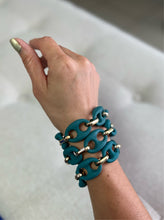 Load image into Gallery viewer, Shiny Gold Link Fun Bracelets

